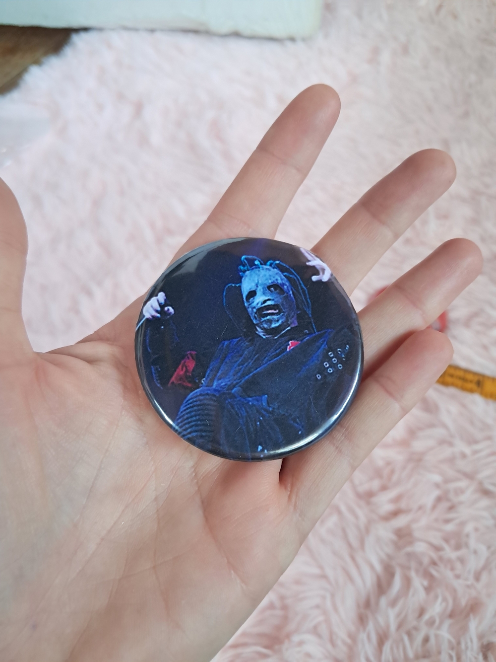 2 Slipknot Extra Large Band Button Pin Set - Picture 5 of 6